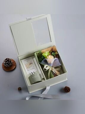Luxury Gift Box with Reed Diffuser & Soap Flower Bouquet – Lily Of The Valley